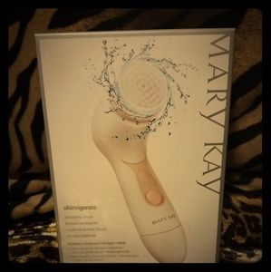 Skinvigorate Cleansing Brush